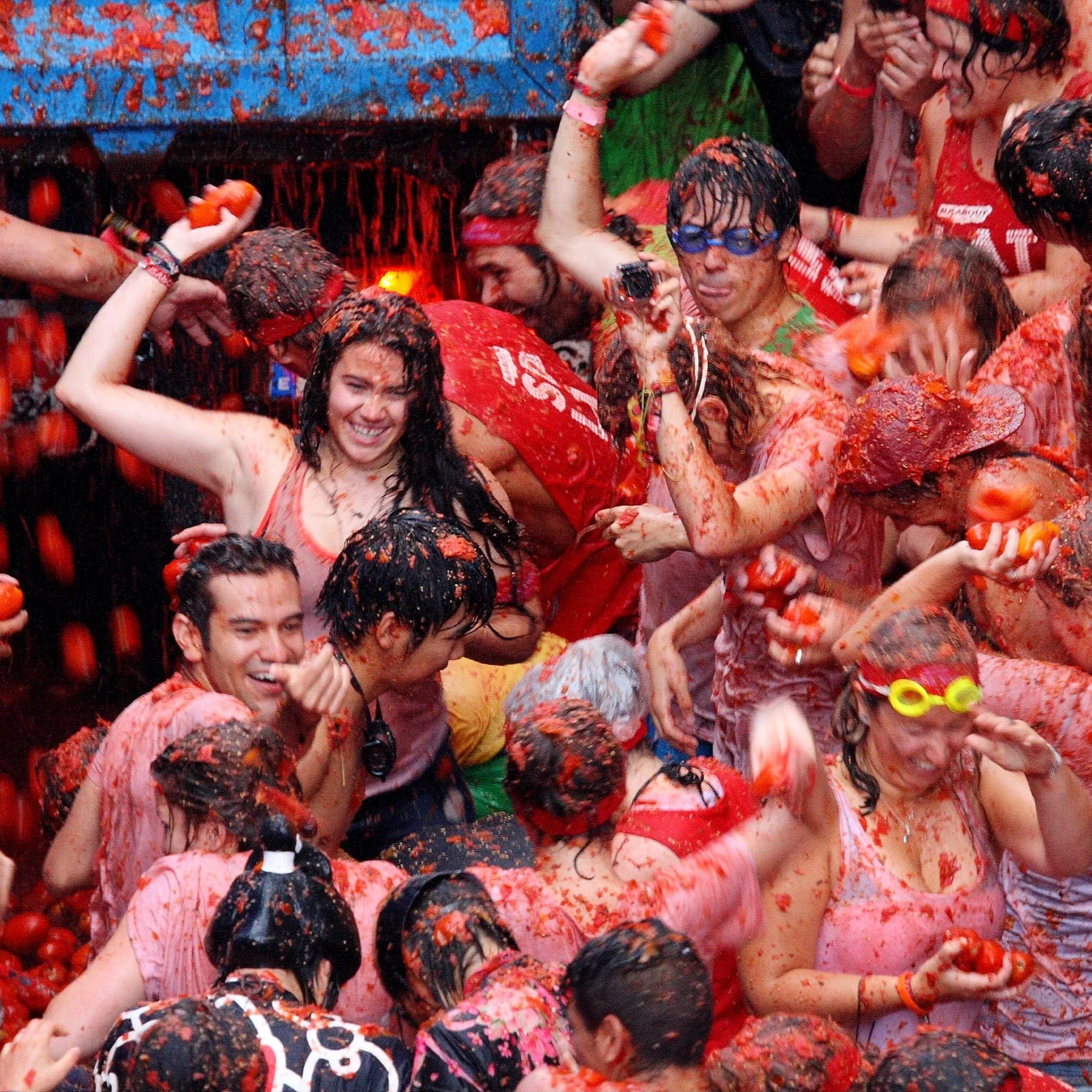 10D Spain Backpacking Trip with Ibiza | La Tomatina Edition