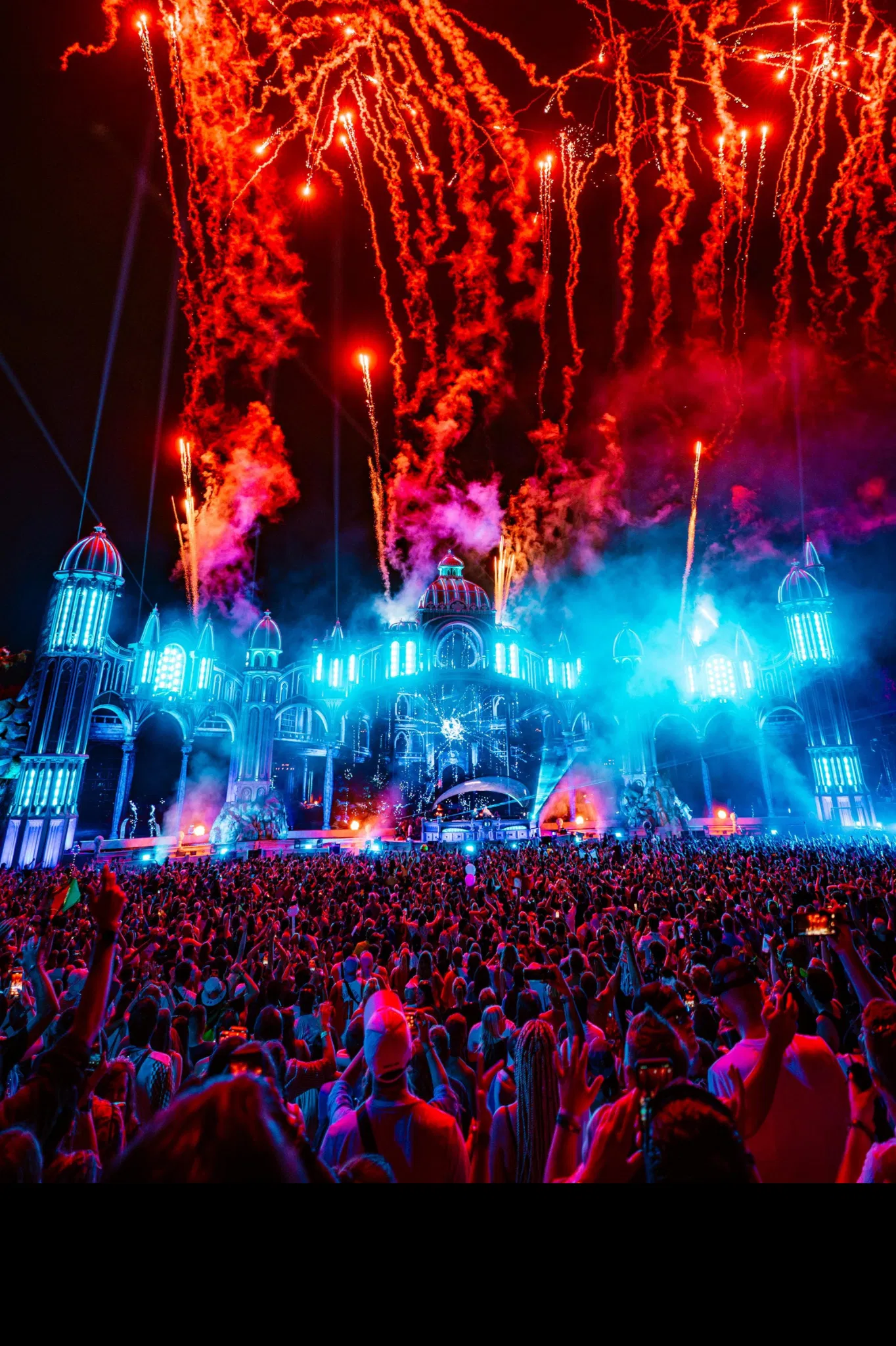 Ultimate Europe Trip: Amsterdam Canals to Tomorrowland Beats