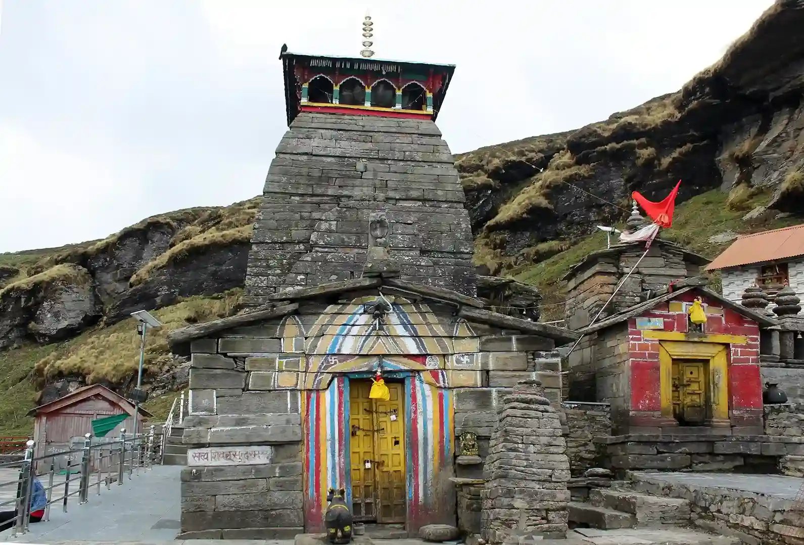 Book Your Sacred Dham Yatra Today!